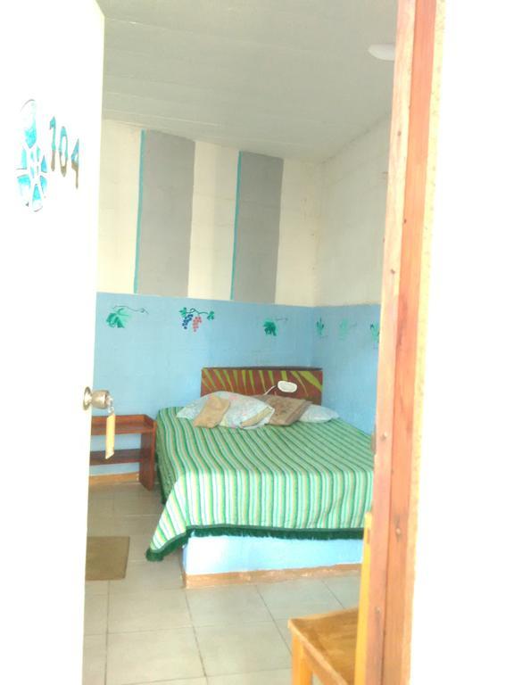 סיפוליטה Hotel Hostal Teresa מראה חיצוני תמונה